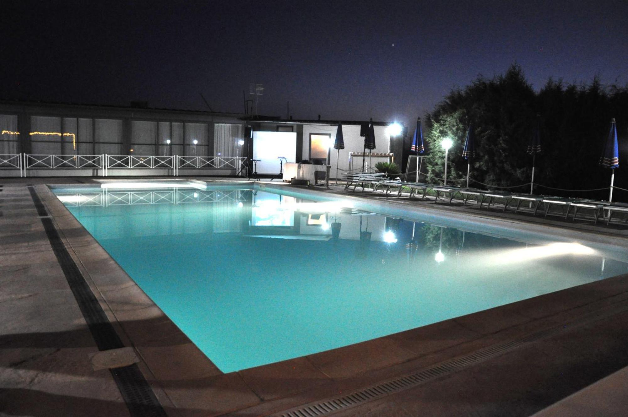 Villa Agriturismo Borgo Baldassarre Cellole Exterior foto